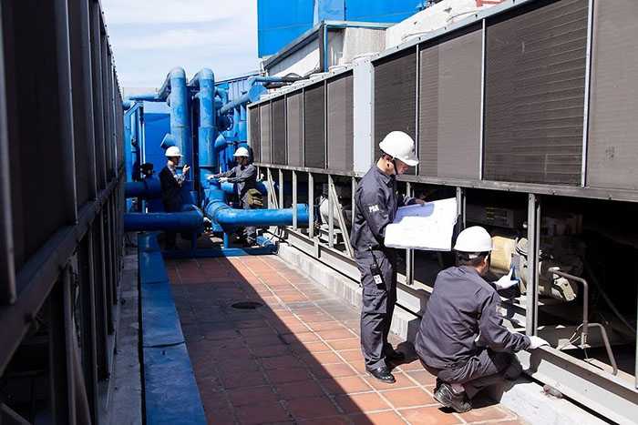 Đôn đốc, nhắc nhở các chủ sở hữu, người sử dụng nhà chung cư thực hiện nội quy, quy chế là một trong số rất nhiều quyền hạn, trách nhiệm của Ban quản trị chung cư Ban quản lý chung cư có thể là chủ đầu tư hoặc một đơn vị độc lập