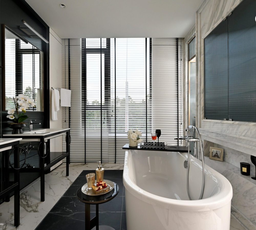 Semi-D Master bath