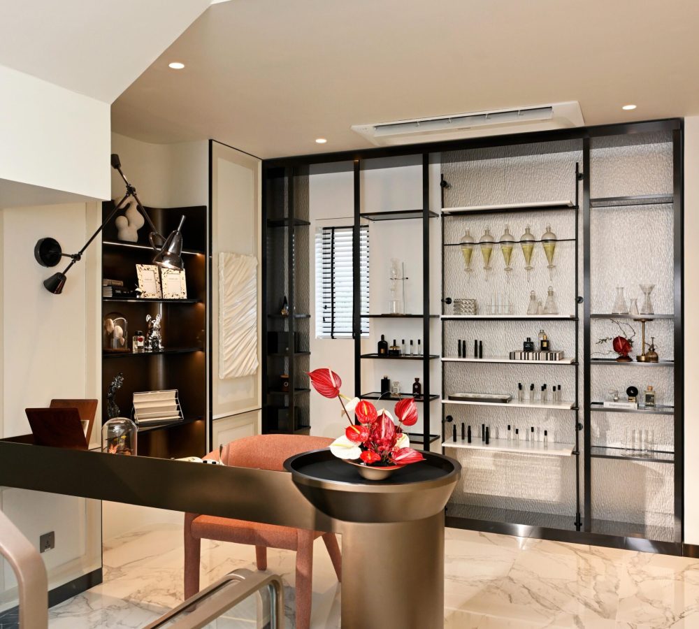 Semi-D Perfume lab