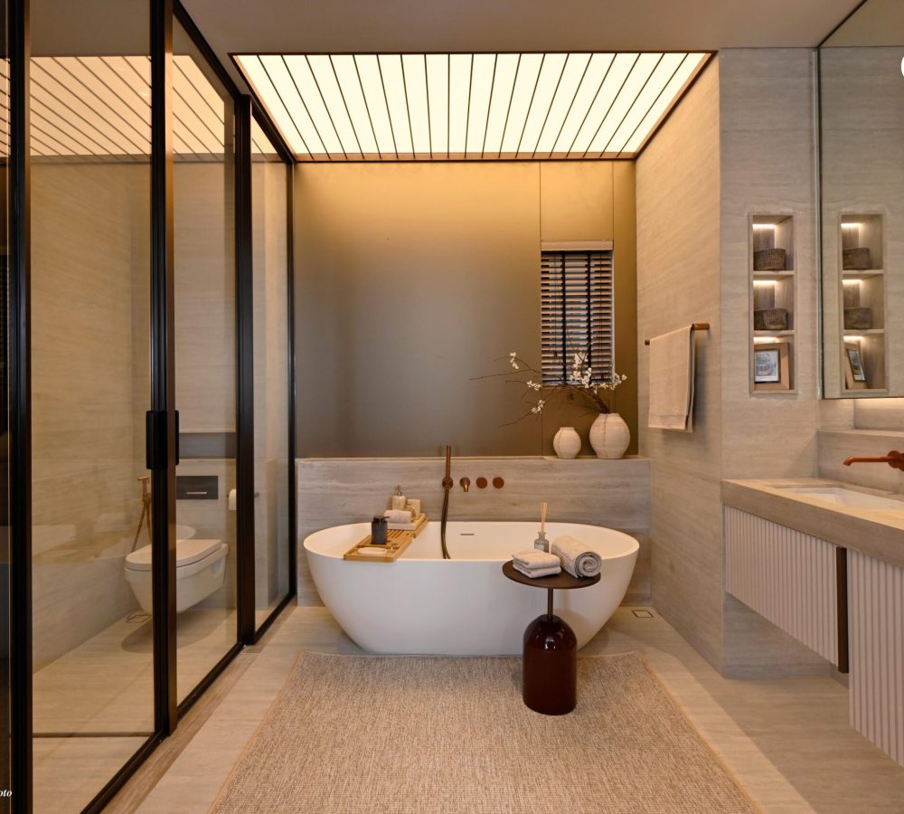 Villa Master bathroom